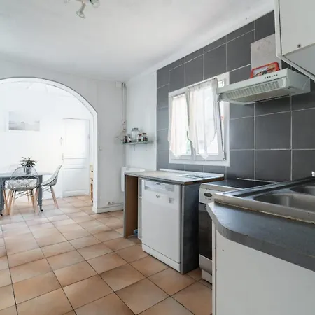 Villa Arboree Au Porte De Paris Montreuil *